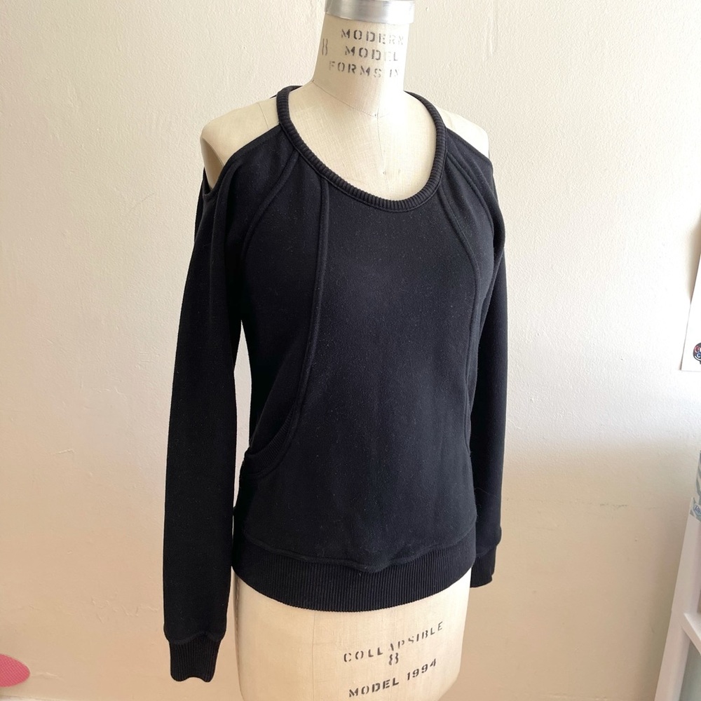 Triple Five Soul - Cold shoulder sweatshirt